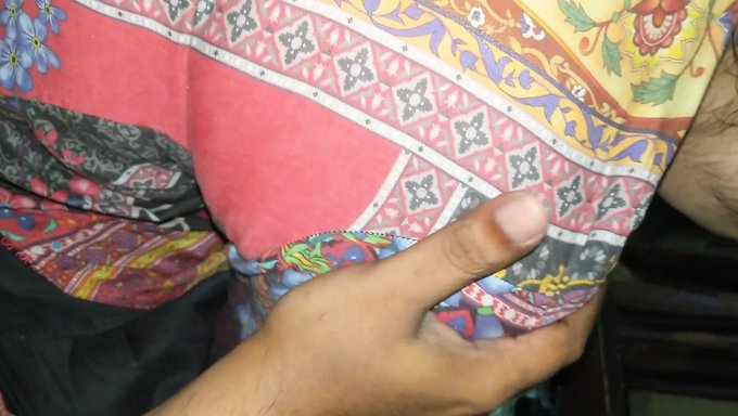 Experience The Exotic Indian Voice With This Hd Video
